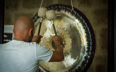 Gong bath and Tibetan bells